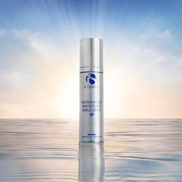 iS Clinical Reparative Moisture Emulsion - Image 2