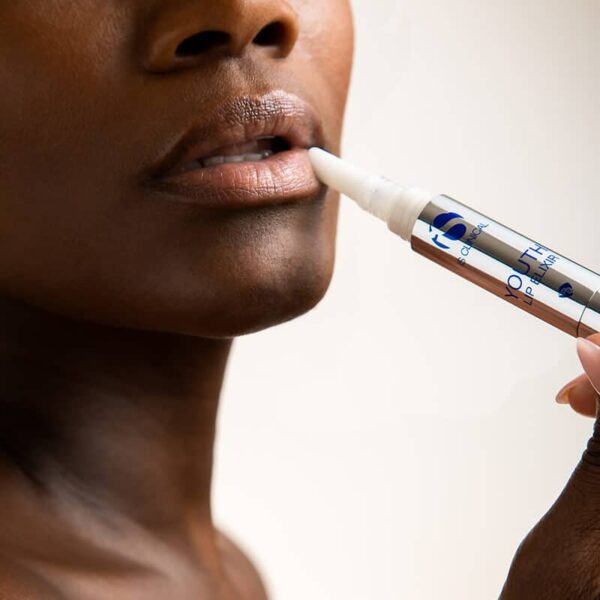 iS Clinical Youth Lip Elixir - Image 3